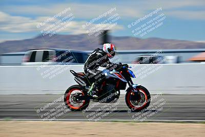 media/Mar-25-2024-Moto Forza (Mon) [[8d4319bd68]]/3-Intermediate Group/Session 4 (Front Straight Speed Pans)/